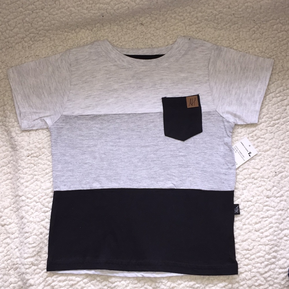 Color block T-shirt with front pocket